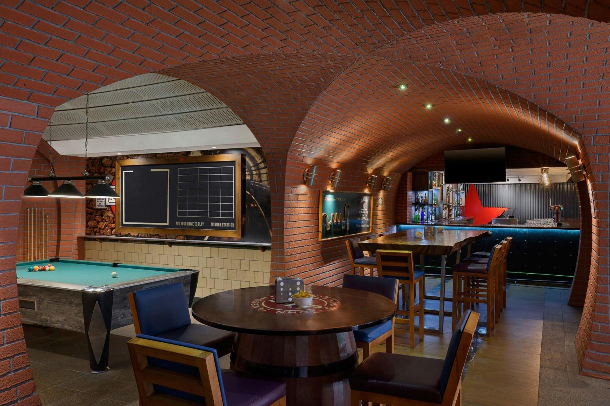 Al Habtoor Grand Resort, Autograph Collection Dubai Exterior foto The Sports Bar