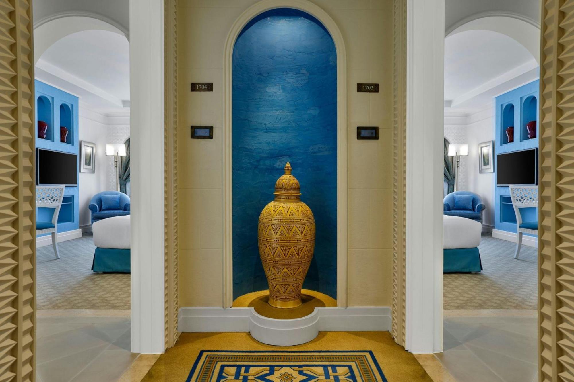 Al Habtoor Grand Resort, Autograph Collection Dubai Exterior foto A suite at the Jumeirah Atlantis