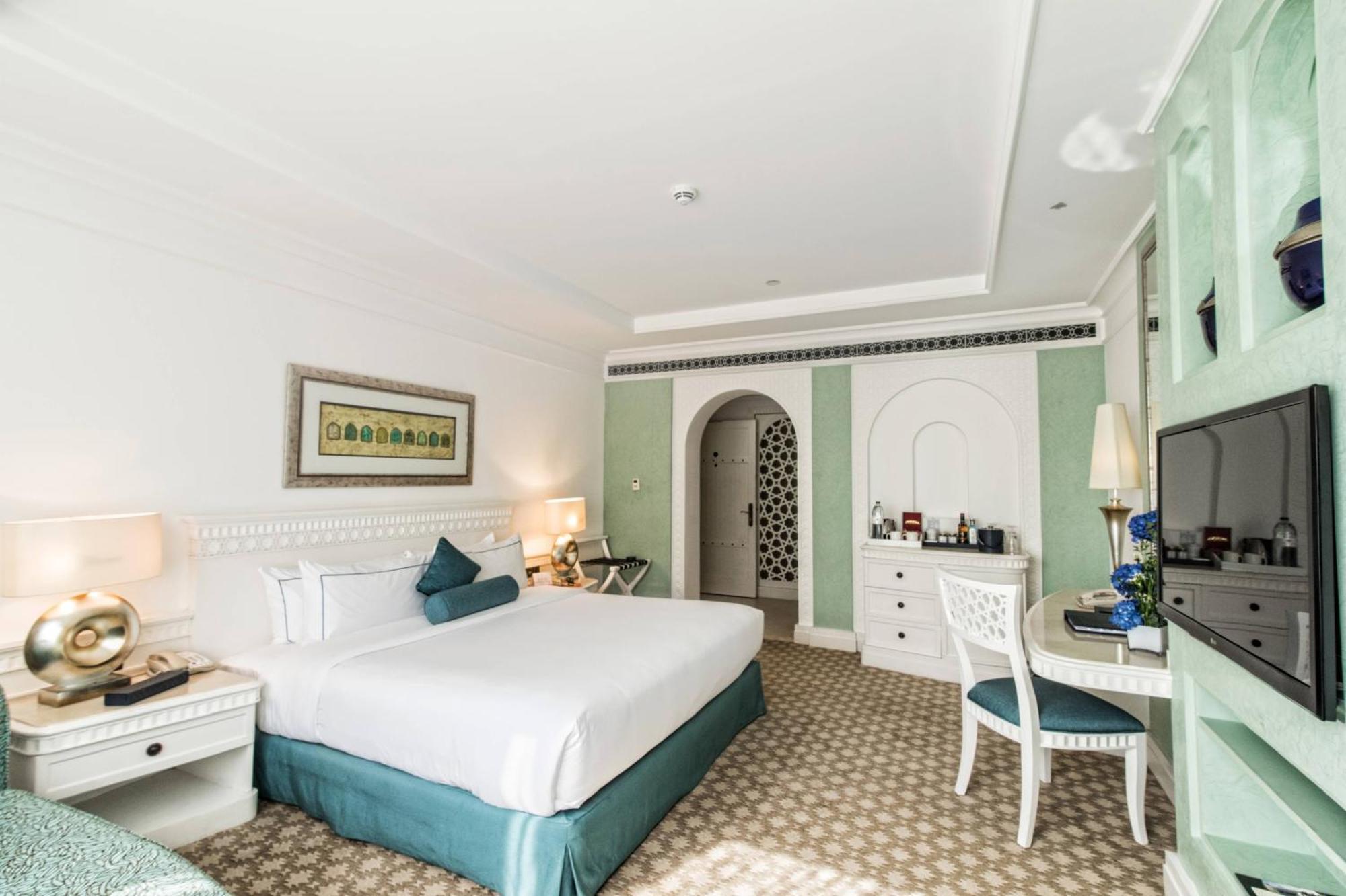 Al Habtoor Grand Resort, Autograph Collection Dubai Exterior foto Deluxe Room
