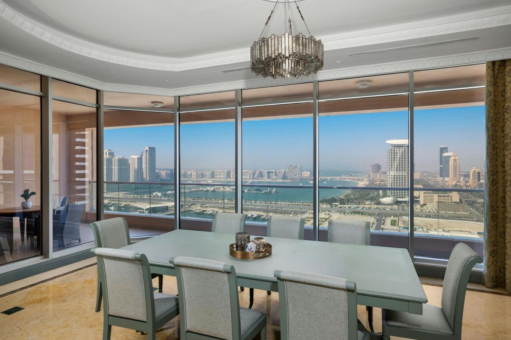 Al Habtoor Grand Resort, Autograph Collection Dubai Exterior foto Interior of a model home