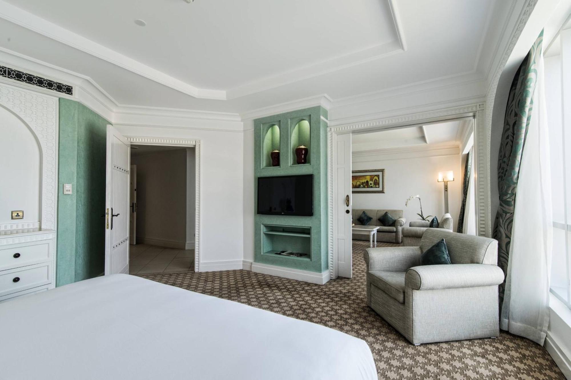Al Habtoor Grand Resort, Autograph Collection Dubai Exterior foto Suite