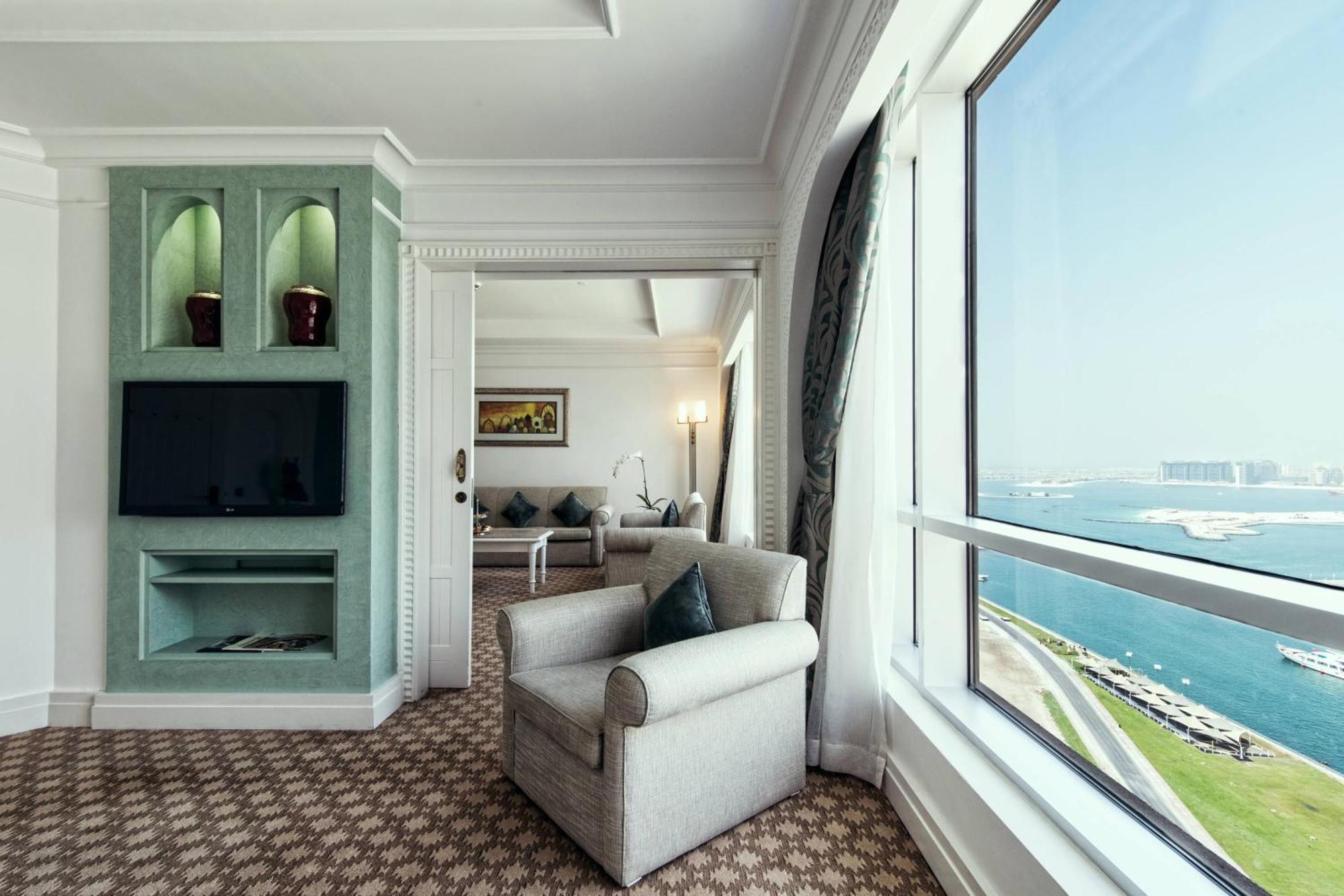 Al Habtoor Grand Resort, Autograph Collection Dubai Exterior foto A suite at the hotel