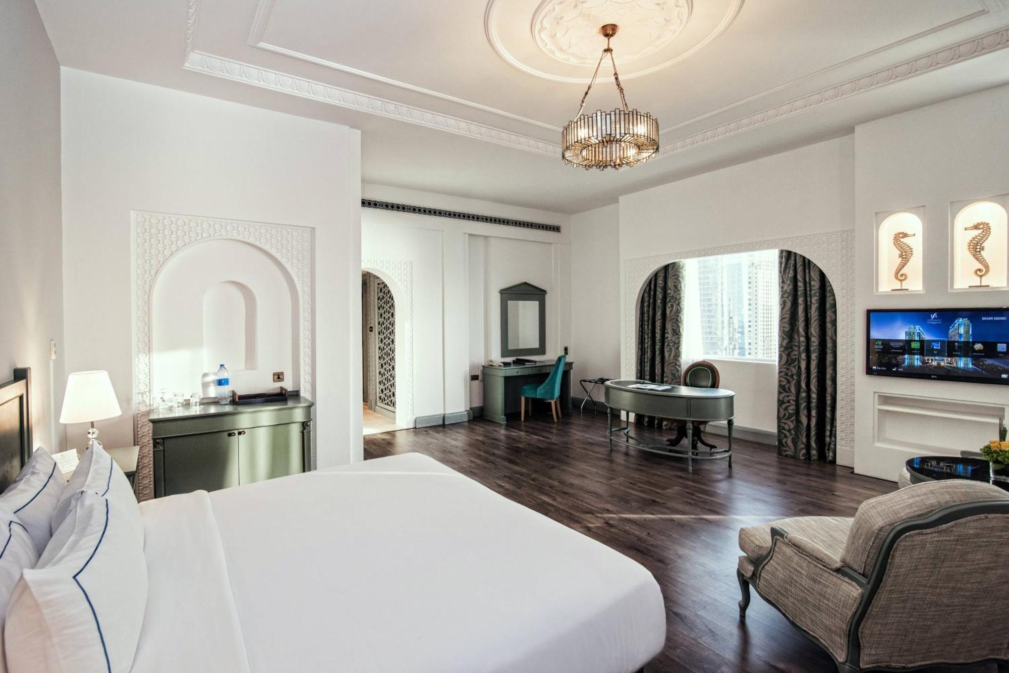 Al Habtoor Grand Resort, Autograph Collection Dubai Exterior foto A suite at the hotel
