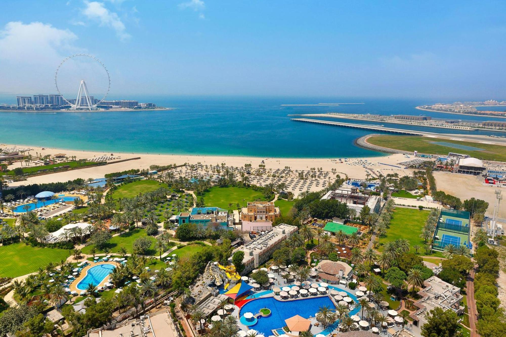 Al Habtoor Grand Resort, Autograph Collection Dubai Exterior foto Aerial view of Jumeirah Beach Hotel